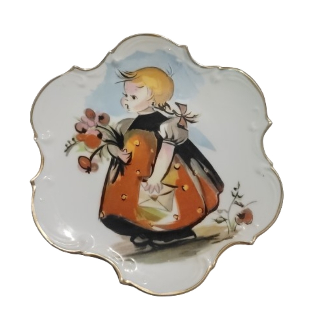 DUTCH HAVEN CHINA HAND PAINTED PLATE DUTCH GIRL HOLDING LETTER & FLOWERS vintage
